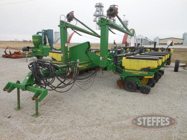  John Deere 1770_0.jpg